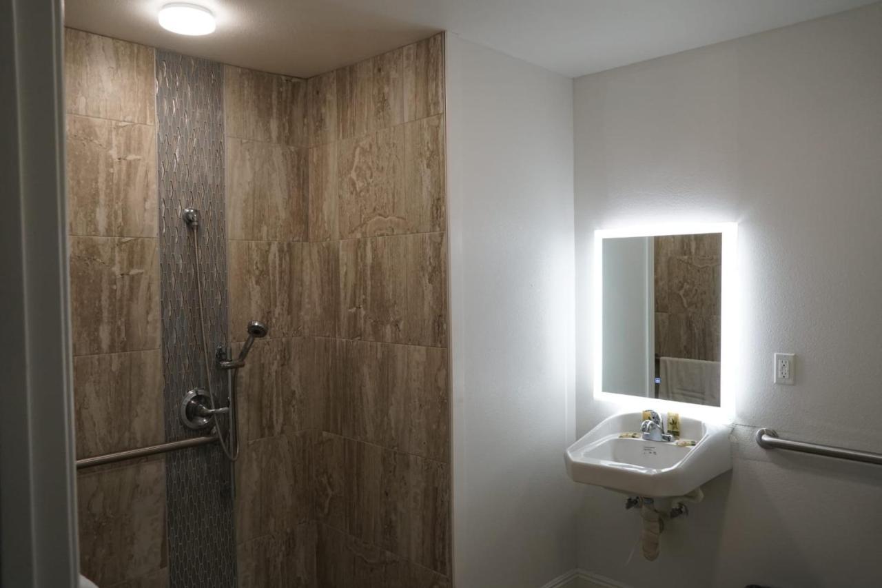 גרדנה Avenue Motel מראה חיצוני תמונה